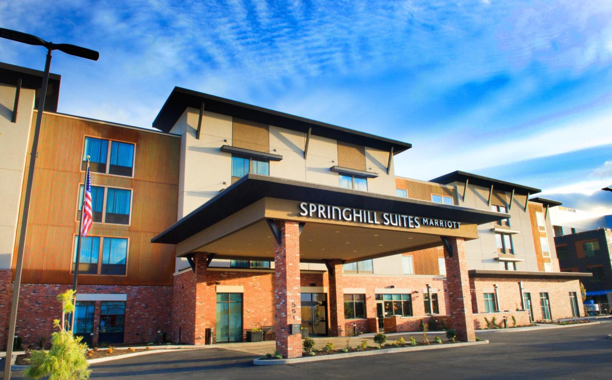 Springhill Suites By Marriott Bend Exterior photo